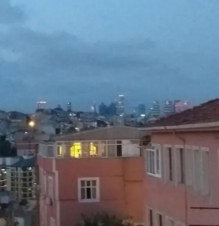The Houses Plus Your Mansion In Alojamento de Acomodação e Pequeno-almoço Istambul